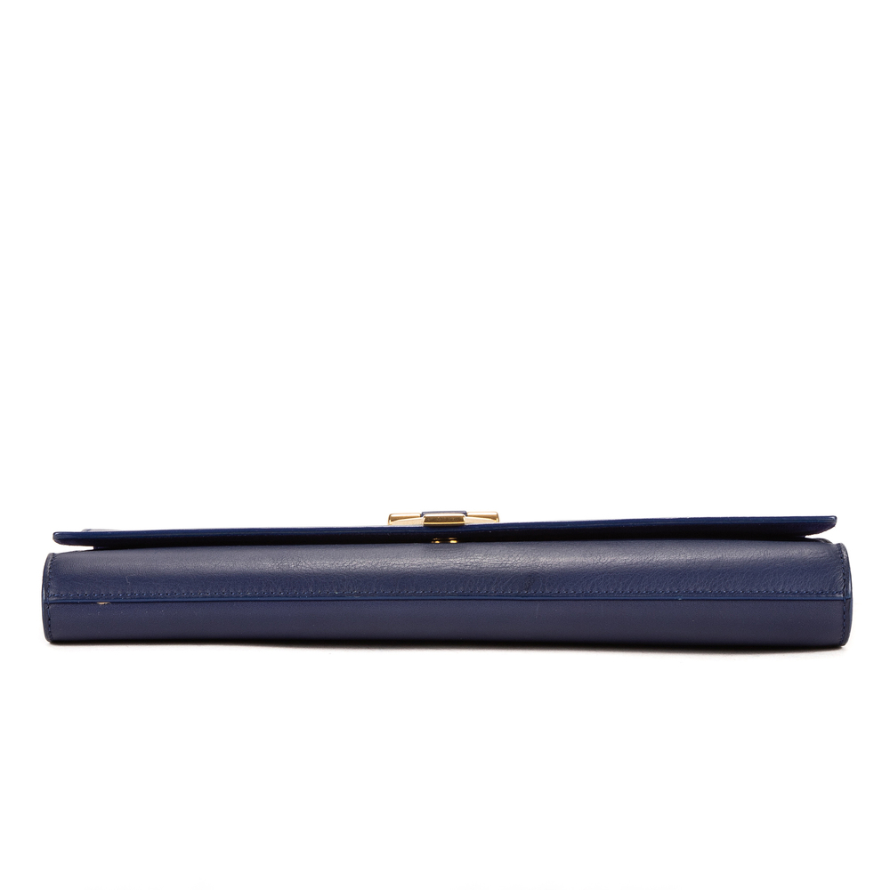 Saint Laurent Classic Y Line Clutch - Picture 6 of 11